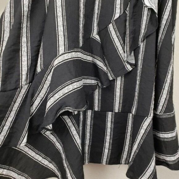 Altar’d State Ruffled Faux Wrap Striped Dress Size Large - Picture 6 of 9